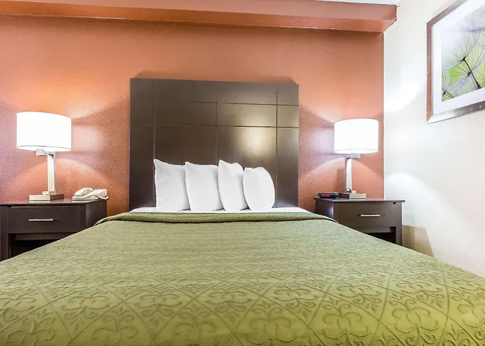 Quality Mount Vernon, Il Hotel 4*